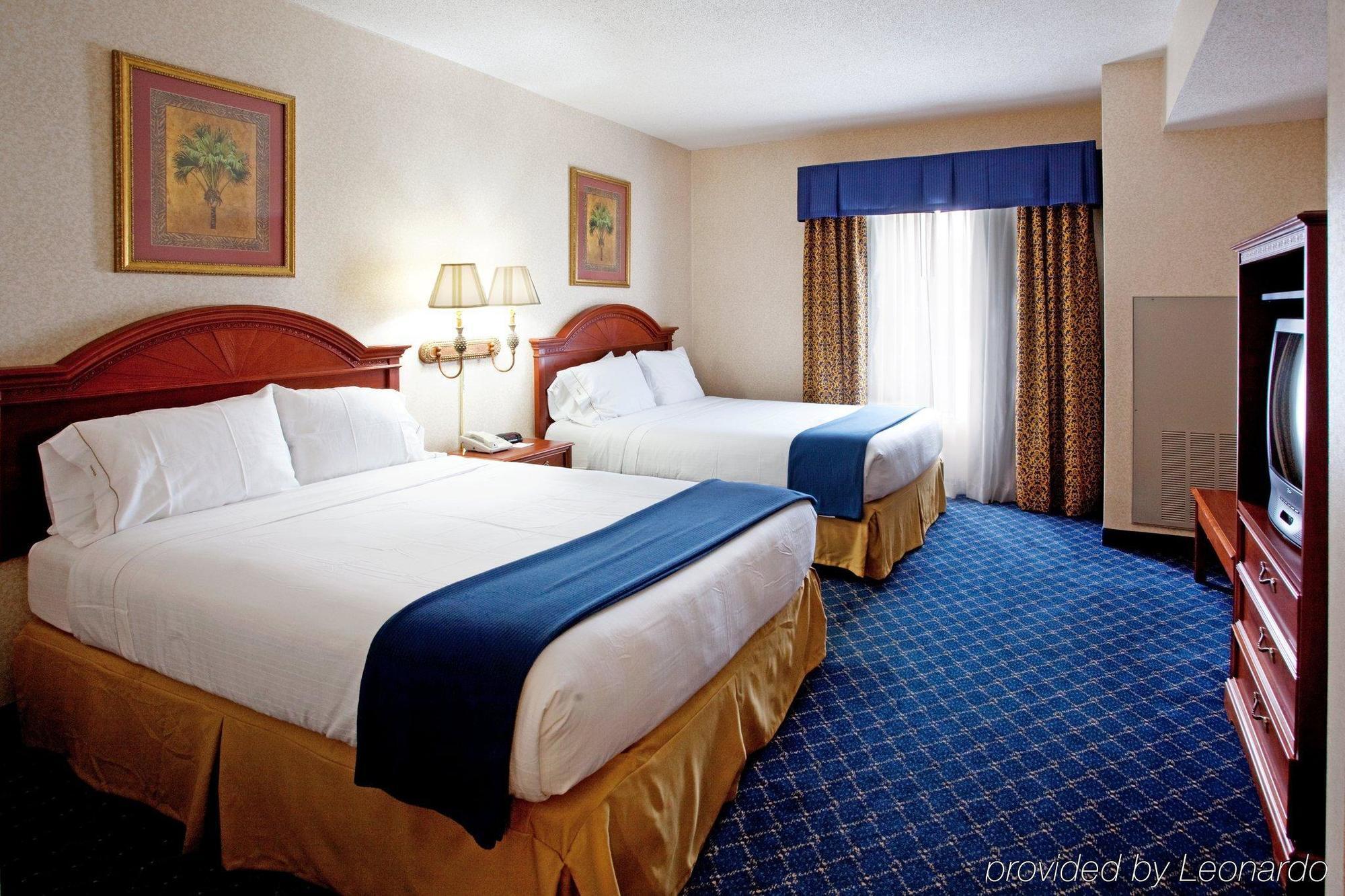 Holiday Inn Express & Suites Orangeburg By Ihg Экстерьер фото